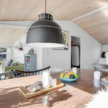 3 Bedroom Cozy In *