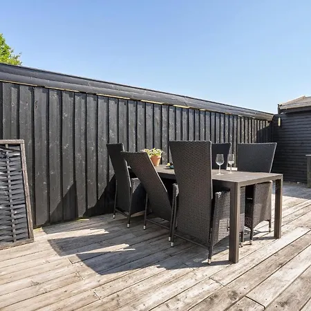 Cozy In With Wifi Holiday home